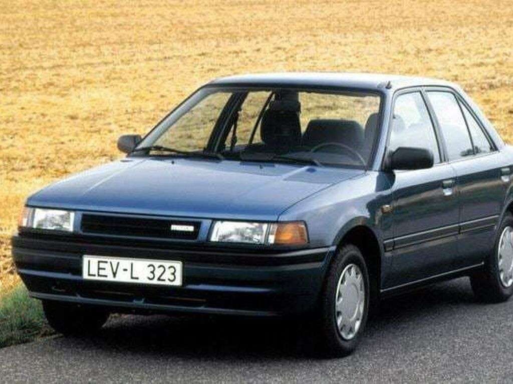 Tappetini per Mazda 323 1989 - 1994