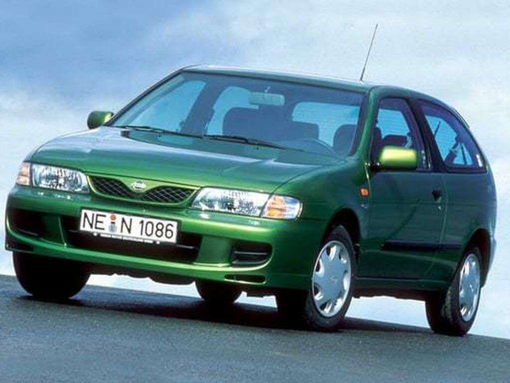 Tappetini per Nissan Almera 1995 - 2000