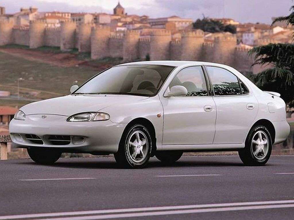 Tappetini per Hyundai Lantra 1996 - 1998