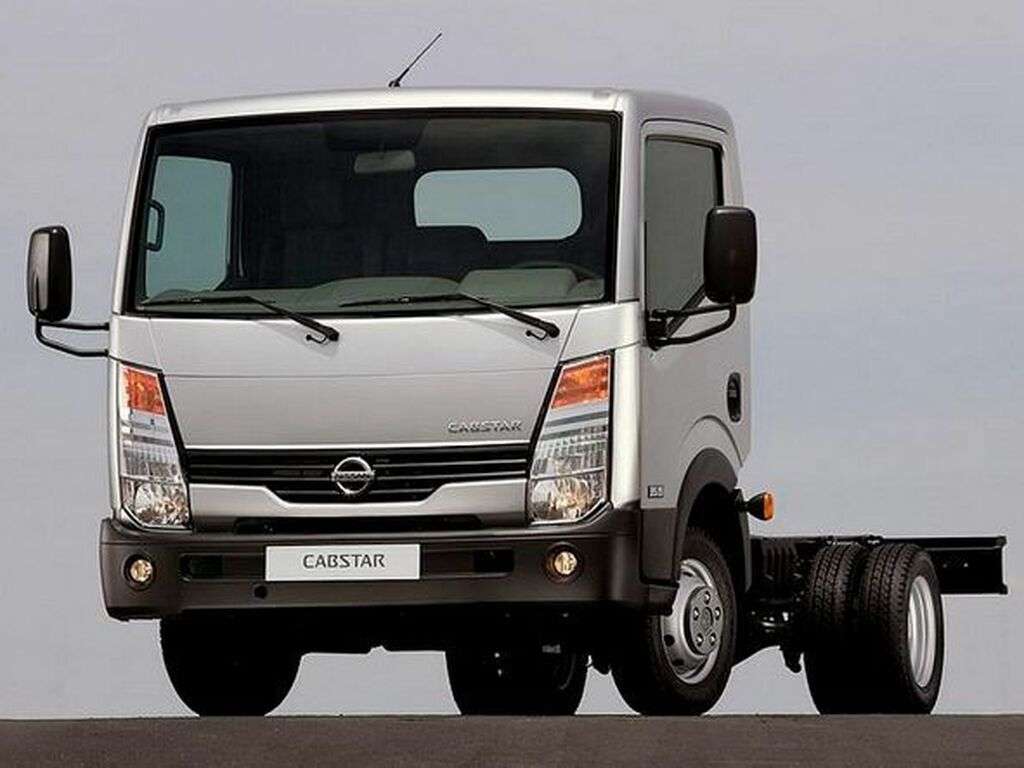 Tappetini per Nissan Cabstar 1992 - 2011