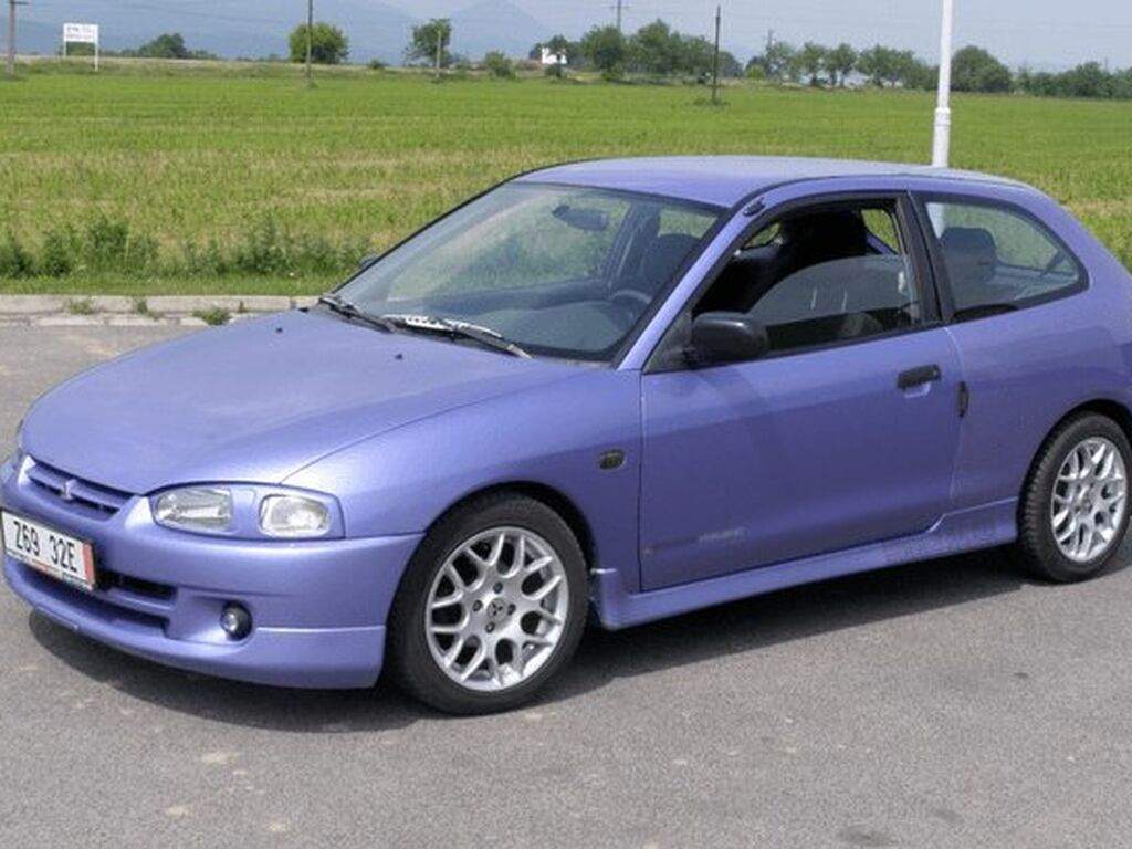 Tappetini per Mitsubishi Colt 1996 - 1998