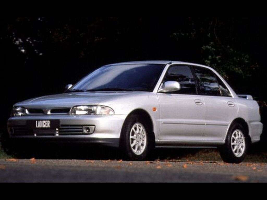 Tappetini per Mitsubishi Lancer 1993 - 1996